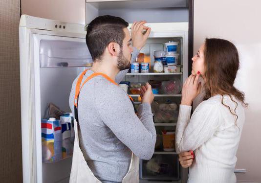 Клиенты не знают почему не морозит холодильник